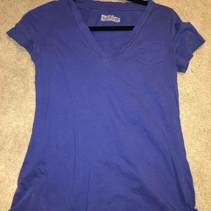 blue tee shirt